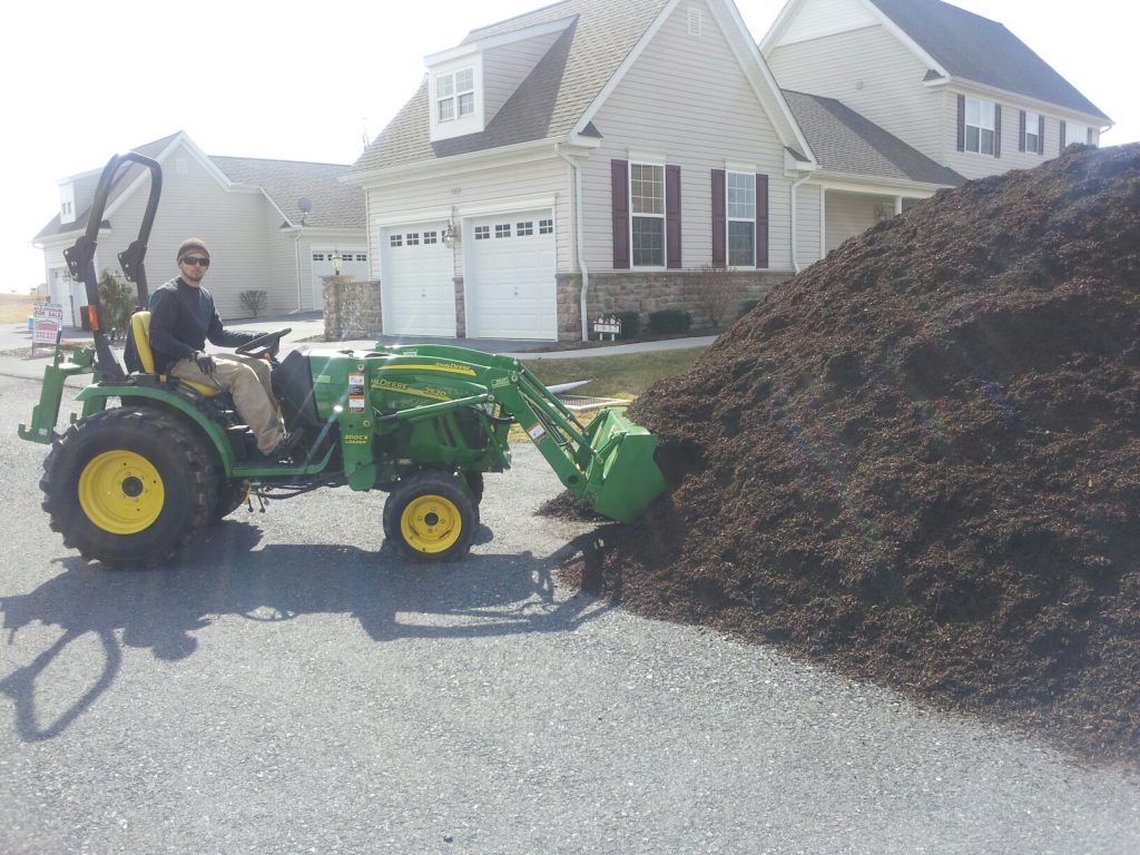mulchpile Stahr Landscaping